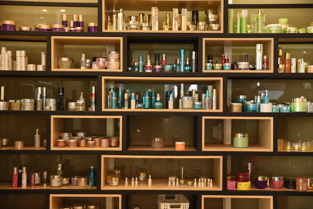 different-decoration_packaging_image